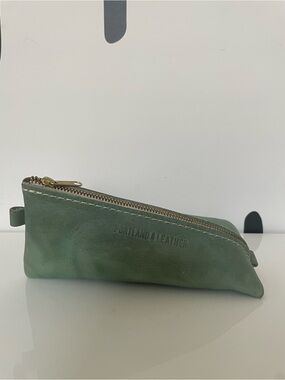 Portland Leather Sage Green Leather Zip Pouch